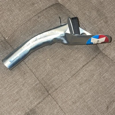 Caño abridor de latas de aceite de gasolinera vintage Woolworth nuevo stock antiguo nunca usado Foto 1 de 4