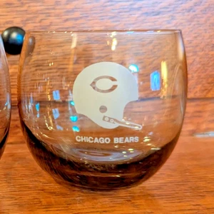 Chicago Bears Smoked Glass Roly Poly Rocks Tumbler 1970s Promo NFL - Picture 1 of 2