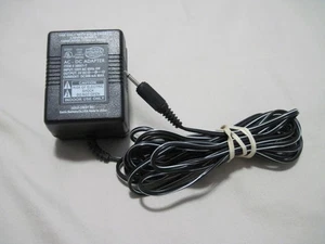 Artículo adaptador Mighty Bright AC-DC: 38001-T fuente de alimentación de 4V DC para escudo dorado - Imagen 1 de 8