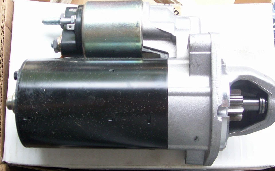 12 41 7 501 738 - Starter Motor - Image 1 of 1