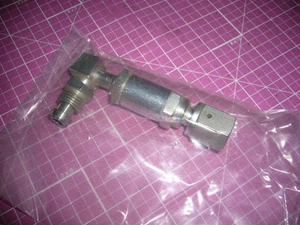 In-line Gas Check Valve, VC10, CVVMFSV, Veriflo, Swagelok connections, Used - Picture 1 of 1