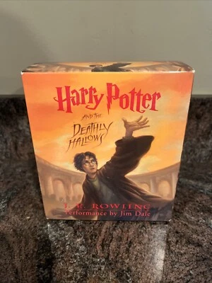 Harry Potter And The Deathly Hallows by J.K Rowling COMPLETE Audio Books on CD Foto 1 de 3