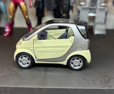 Maisto Smart City Coupe Diecast Scale 1:33 - Cream, Gray & Black 21103 - Image 1 of 4