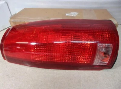Luz trasera derecha para Cadillac 99-00 Chevrolet 88-02 GMC 88-02 Dorman 1610049 Foto 1 de 4