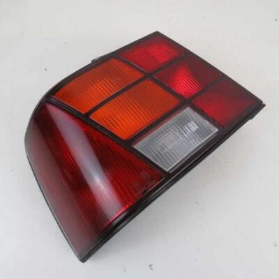 Rear lamp lh 300-06-127 HYUNDAI ELANTRA MK1 RESTYLING 1993-1995 used (57981) - Imagem 1 de 2