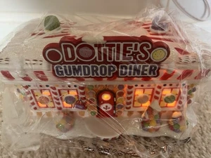 Home Town Traditions by Dept 56 "THE GUMDROP DINER" Sweet Streets 2004 NIB - Picture 1 of 8