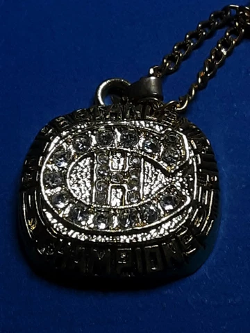 Montreal Canadians Championship Pendant Necklace Souvenir Cover