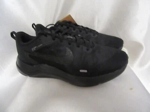 ZAPATILLAS DEPORTIVAS PARA HOMBRE NIKE DOWNSHIFTER 12 (4E) TALLA 10 ANCHAS NUEVAS #DM0919 002 NEGRAS - Imagen 1 de 12