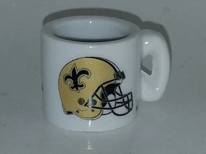 New Orleans Saints Mini Keramik Tasse Vintage Automat Kapsel 2001 Neu - Bild 1 von 4