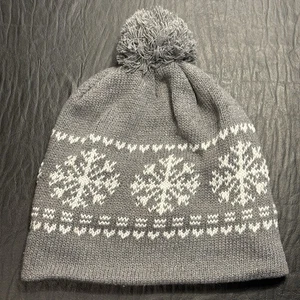 Juncture Gray with White Snowflake Print Winter Hat Fleece Lined with Pom Top - Picture 1 of 8
