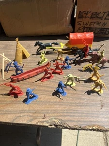 Cowboy und Indianer Kunststoff Spielzeug Set Vintage - Bild 1 von 3