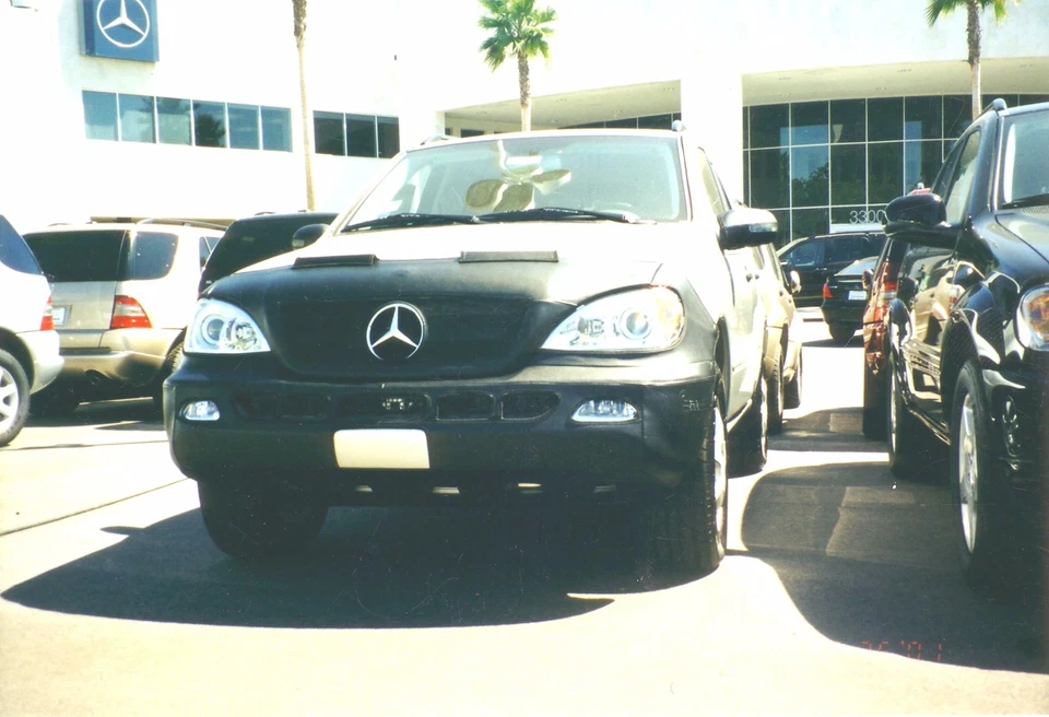 Бюстгальтер-маска Colgan передний конец 2 шт. подходит для Mercedes-Benz ML350 без номерного знака 2003-2005 - Изображение 1 из 1