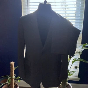 HUGO BOSS MEN’S 2 PIECE SUIT, Grey Pinstripe, Size 44R - Picture 1 of 7