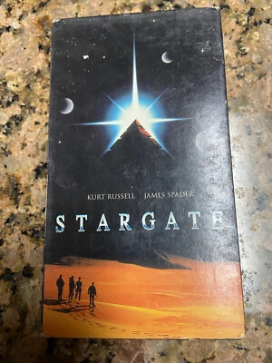 Vintage Stargate Kurt Russell James Spader Early Release VHS Cassette Tape - Image 1 of 4
