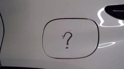 Puerta de llenado de combustible Lexus NX200T 2017 1401913 Foto 1 de 4