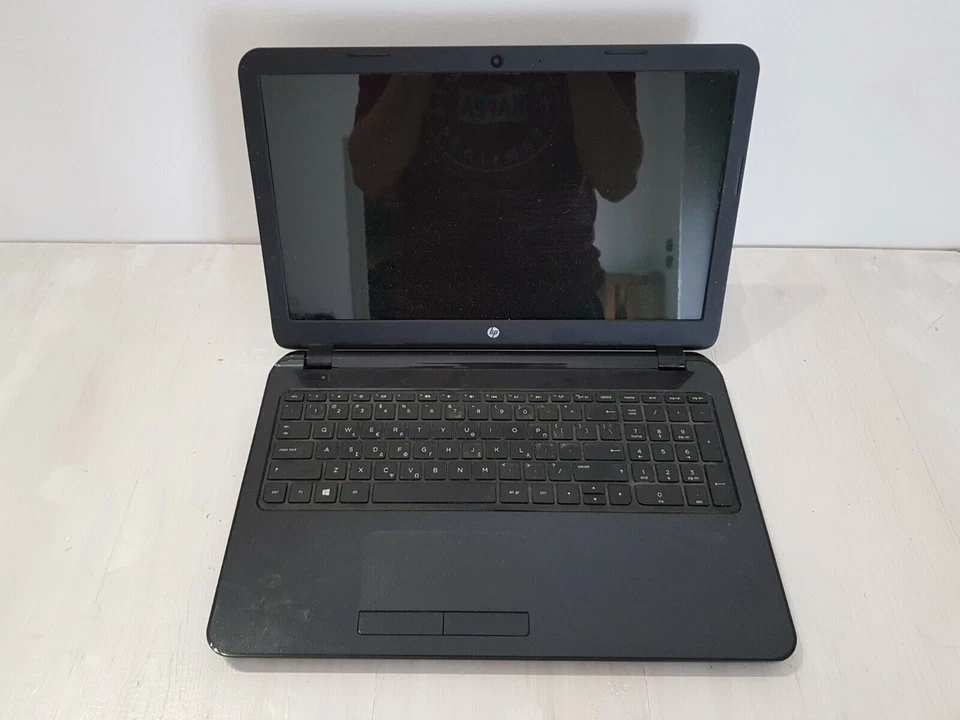 NOTEBOOK HP PAVILION 15 INTEL CELERON N2840 2GB RAM 500GB HD WIFI W10 WEBCAM - Immagine 1 di 4