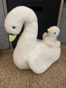 Bantam 14” Vintage 1990’s Musical Swan with Baby Plush Stuffed Animal - Picture 1 of 8
