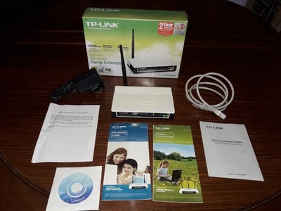 Modem and range extender TP-LINK 150MBps wireless N home router TL-WA730RE - Image 1 of 4