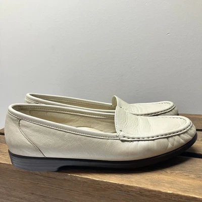 Mocasín de cuero blanco roto esmaltado sin cordones SAS talla 9,5 DELGADO Foto 1 de 4