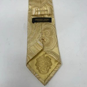 Donald J. Trump Signature Collection Luxury Tie Gold Paisley Silk Necktie 3.5" - Picture 1 of 4
