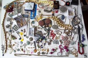 Antique to Now Vintage Jewelry 4+ Pounds Huge Lot - Picture 1 of 18