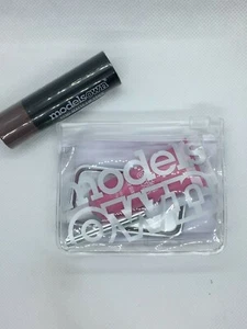 ModelsOwn Lip Kit 1x Lip Gloss Lip Paint,1x Lip Brush, 1x Mixing Tray Set Of 5 - Picture 1 of 4