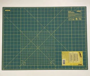 18" x 24" Self Healing Rotary Cutting Mat (RM-SG) - Double Sided 18x24 Inch - Picture 1 of 6