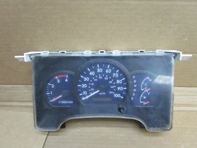 05 2005 Mitsubishi Fuso FE120 FE83D velocímetro clúster millas desconocidas mk421633 Foto 1 de 4