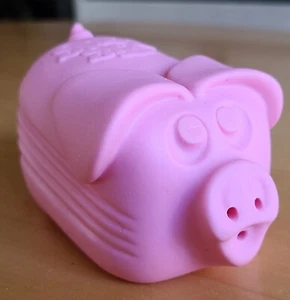 PIG PONG Gioco Milton Bradley 1986 Puffy 1 PIGGY ROSA Pumpante Aria Soffiatore - Foto 1 di 3