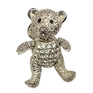 Broche de oso de peluche articulado de colección Napier estrás transparente tono plateado barriga - Imagen 1 de 4
