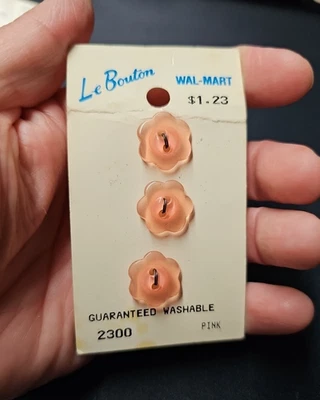 Le Bouton Pink Buttons On Card # 2300 227 5/8” 16mm 3 On Vintage Made In Italy - Image 1 of 4