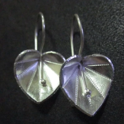 Hill Tribe Fine Sterling Silver Earrings Charming Love Leaf Poh Aretes øredobber - Image 1 of 4