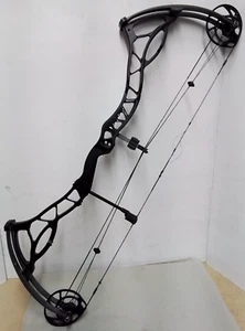Bow tech Fanatic 3.0 black Compound bow *Discontinued* - Picture 1 of 18