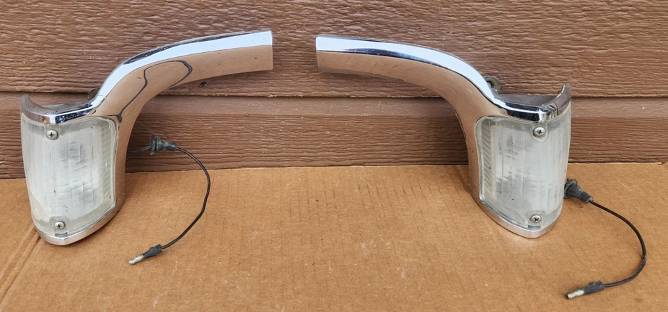 Mercury Cougar XR7 1969-1970 RH-LH OEM LUCES DE RESPALDO CARCASA Y CABLEADO  Foto 1 de 4