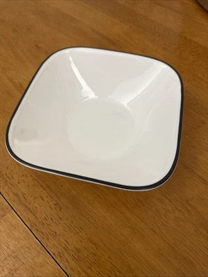 Cuencos de sopa/cereales cuadrados SIMPLE LINES, blancos con líneas negras 20 onzas (juego de 3) Foto 1 de 3