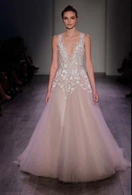 Hayley Paige Leah Floral Sequin V-Neck Tulle Ballgown Size 14 Womens Train - Image 1 of 4