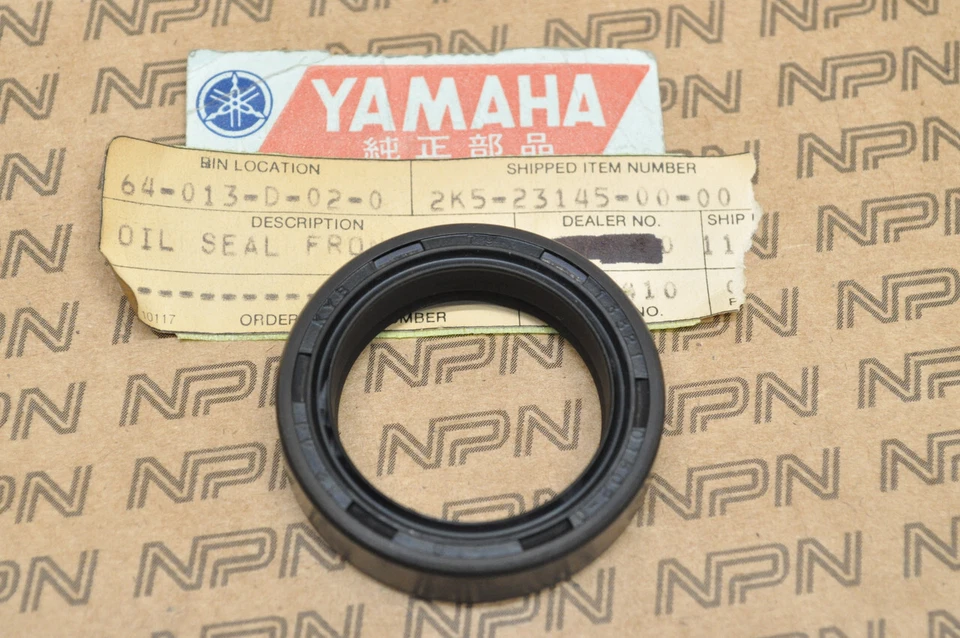 NOS 雅马哈 DS6 DT125 DT175 MX175 SR250 XT125 YZ100 叉油密封 2K5-23145-00 — 第 1/1 张图片