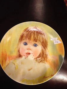 Fascination, Frances Hook PRIMERA PLACA en SERIE 8 1/2" Knowles Fine China 1985  - Imagen 1 de 2