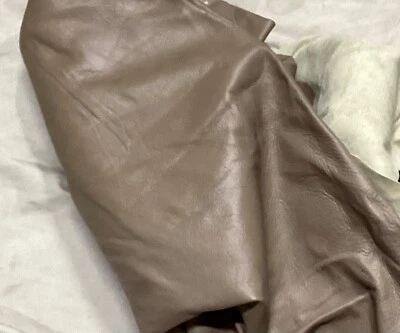 BR734 Cuero Piel de Vaca Tapicería Cuero de Vaca Tela Artesanal Hombre Masilla Gris Foto 1 de 2