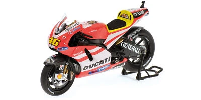 Minichamps 1:12 DUCATI DESMOSEDICI VALENTINO ROSSI MOTOGP 2011 - 122110046 - Immagine 1 di 4