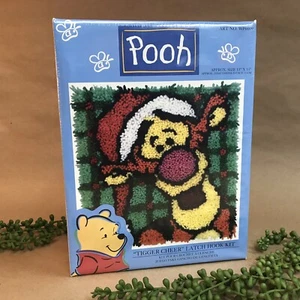 Disney TIGGER CHEER Christmas Latch Hook Craft Kit ~Winnie Pooh Caron ~NEW -B3 - Picture 1 of 6