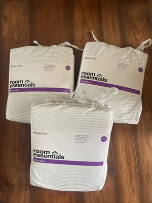 Room Essentials Twin/Twin XL Sheets 3-Pc Set  Microfiber White/gary Lots Of 3 - Image 1 of 4