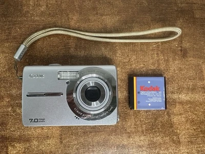 Kodak EasyShare M753 7.0MP Compact Digital Camera W Battery - Tested! - Image 1 of 4