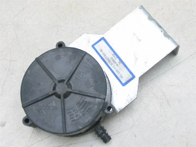 Goodman MPL-9300-V-0.35-DEACT-N/O-VS Air Pressure Switch 42-24335-02 - Image 1 of 2