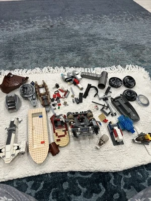 Gran Lote de Piezas LEGO Star Wars - Jabba’s Sail Barge, Landspeeder, Hovertank + Más Foto 1 de 4