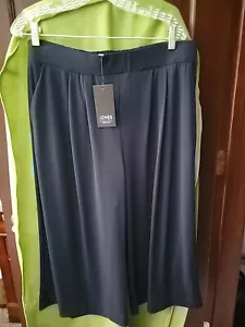 jones new york signature Wide Leg Capri Looks Like A Skirt - Picture 1 of 5
