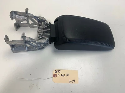 AUDI A3 S3 2015-2020 CONSOLA CENTRAL TAPA REPOSABRAZOS CUERO NEGRO Foto 1 de 4