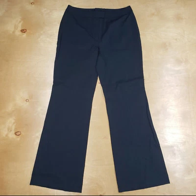 Pantalones Escada negros lisos con detalle de costuras mezcla de nailon elásticos talla 42 Foto 1 de 4