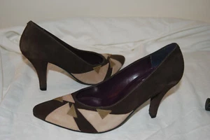 WALLIS WOMEN DK BROWN SUEDE SHOES SIZE 5 NEW -TRIANGLE DESIGN-TAUPE/MID BROWN - Picture 1 of 14