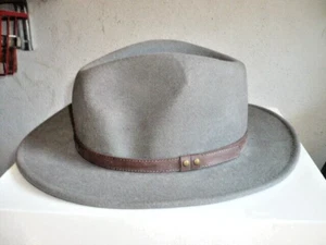 ABBIGLIAMENTO accessori CAPPELLI UOMO LION BRITISH tg.M BUON USATO AFFARE! - Foto 1 di 8